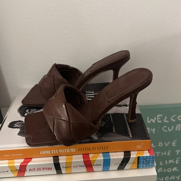 Bottega-esc heels in maroon - Picture 2 of 4